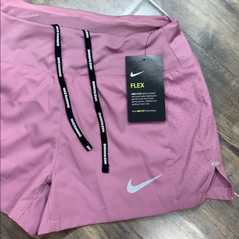 NIKE Women’s running shorts with Dri-Fit Technolog - Picture 5 of 16